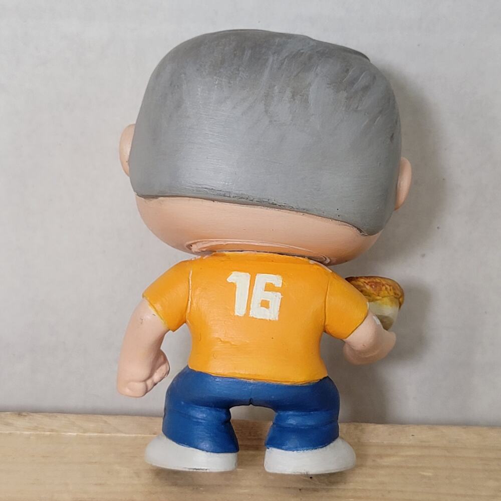 Funko Pop Random Guy With A Pie Pop - Picture 3 of 4